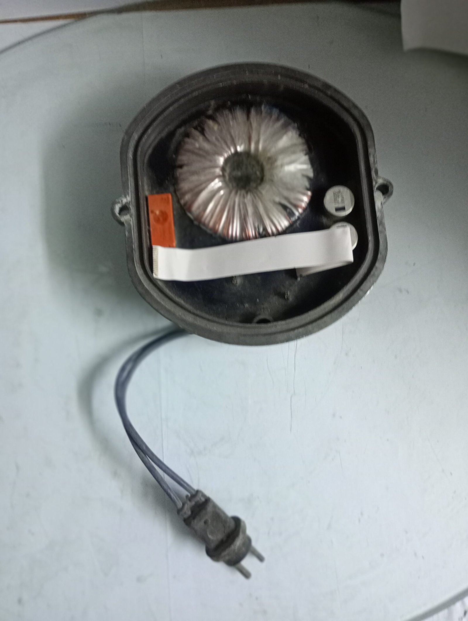 Bottom Cover Assembly for SAFEGATE Light Fixture – With Bottom Housing - Image 2