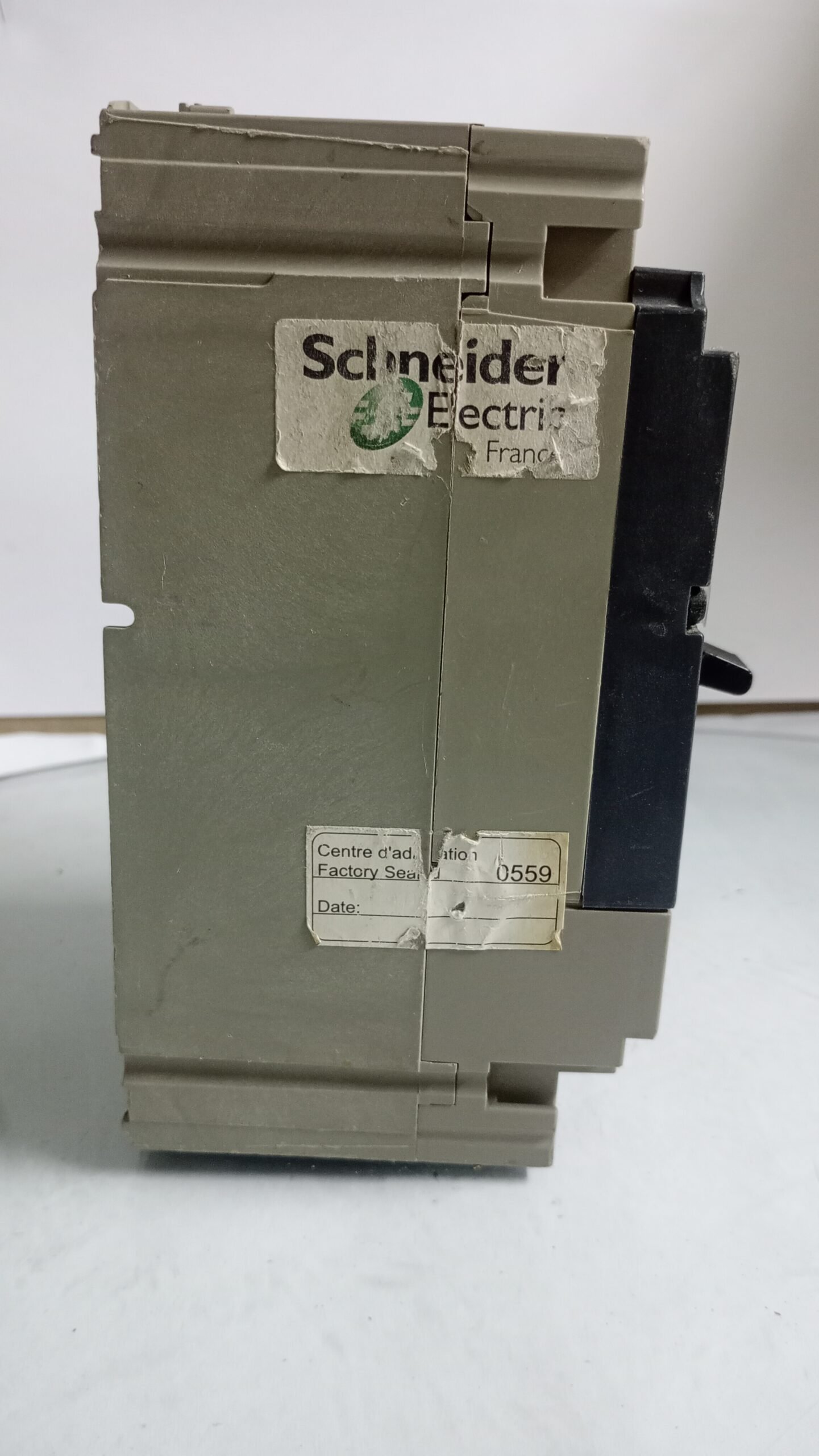 Schneider Merlin Gerin NS160N 160A MCCB | Molded Case Circuit Breaker - Image 3